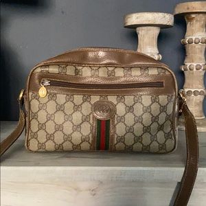 Vintage Gucci crossbody